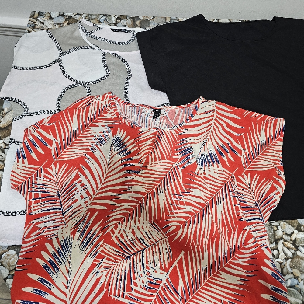 Red and Black Short Sleeve Tops Set